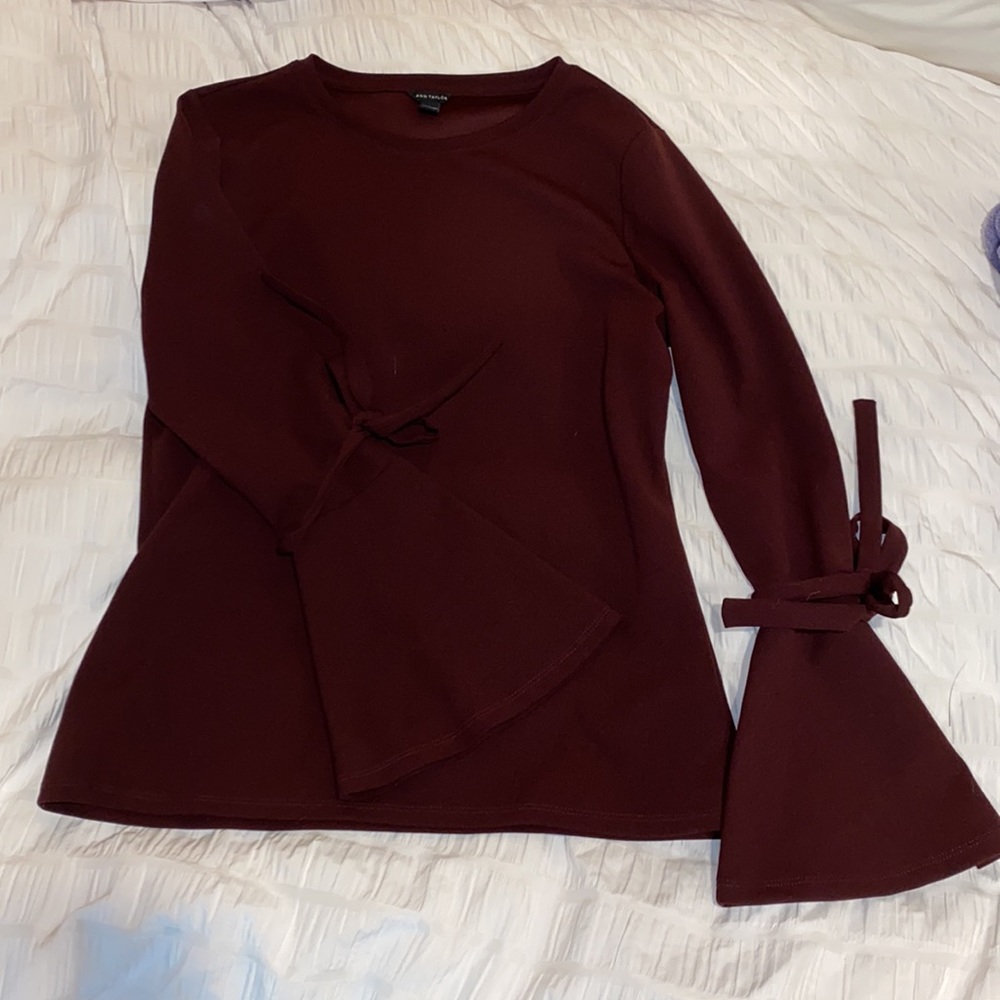 ANN TAYLOR BLOUSE